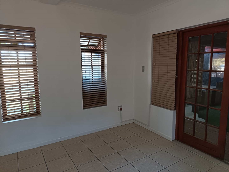 To Let 1 Bedroom Property for Rent in Joostenbergvlakte Western Cape